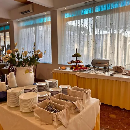 Palm Hotel