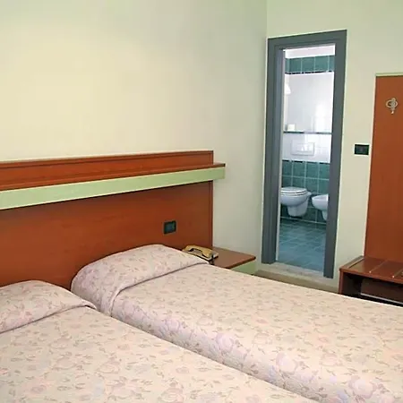 Palm Hotel 3*