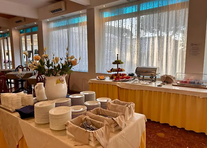 Palm Hotel